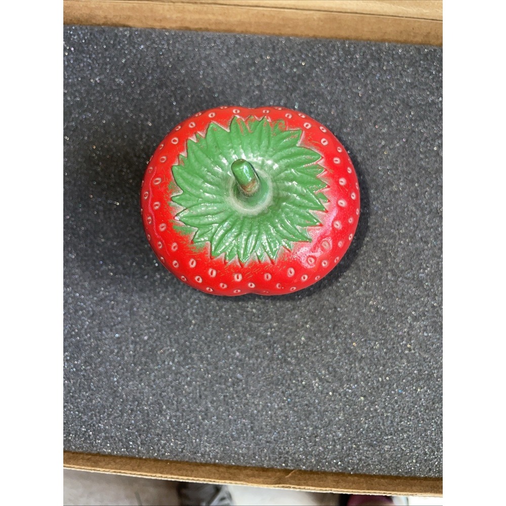 Vintage Hazel Atlas Strawberry Shaped Painted Milk Glass 1950's Granny Core - Picture 8 of 9